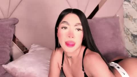 Snapshot of sussie_thompsom chatting on April 2026 03:19:01 AM Sussie Tompsom online show from April 2026 03:19:01 AM