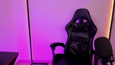 Sussy online show from December 2024 11:20:01 PM