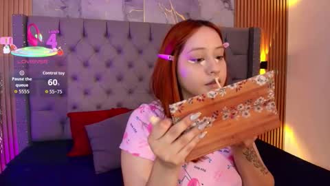 Snapshot of suxan_white chatting on November 2025 12:52:01 PM suxan_white online show from November 2025 12:52:01 PM