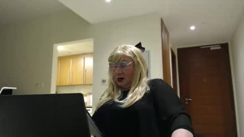 My name is Sissy or more fully Suzanna Aprilia Maria Mariquita Catarina Chinita Banci. Soy una puta - que chimba ladybug online show from April 2026 03:47:02 PM