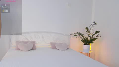 Suzi online show from October 2025 01:31:01 PM