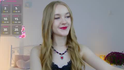 Suzi online show from October 2025 02:29:01 PM