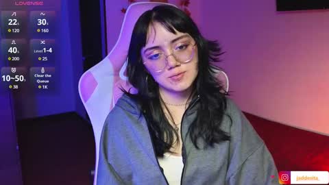 Snapshot of suzumi_ chatting on December 2024 08:55:02 PM Jadde online show from December 2024 08:55:02 PM