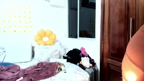 Suzy Amaya  online show from July 2026 03:04:01 AM