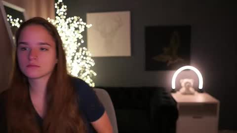 SuzySky online show from June 2026 08:01:02 AM