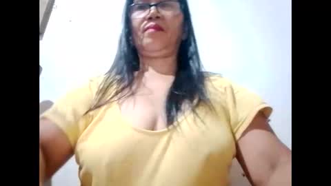 suzzie_hot online show from January 2025 09:06:01 PM