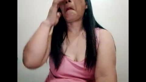 suzzie_hot online show from February 2025 08:31:01 PM