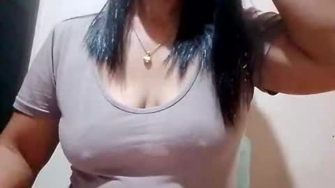 suzzie_hot online show from December 2025 12:24:02 PM