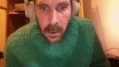 sweaterboy666 online show from January 2025 09:46:01 AM
