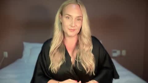 Swedish Candii online show from October 2025 04:22:02 AM