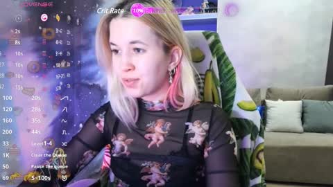 Snapshot of sweeet_bee chatting on December 2024 12:29:01 AM Melisa online show from December 2024 12:29:01 AM