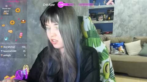 Snapshot of sweeet_bee chatting on February 2025 11:50:01 AM Melisa online show from February 2025 11:50:01 AM