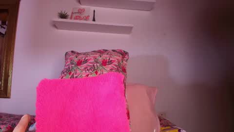 Debora  online show from September 2025 11:54:02 AM