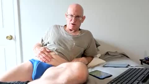 Snapshot of sweet6161 chatting on May 2026 02:24:02 PM Zeppelin man online show from May 2026 02:24:02 PM