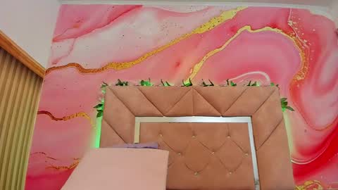 sweet__luna__ online show from April 2026 11:01:02 AM