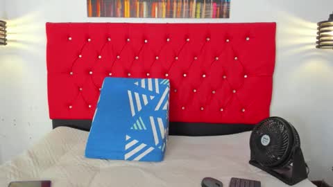 Carolina online show from December 2025 04:36:01 PM