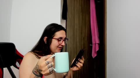 sweet__suck69bitch online show from December 2024 05:06:02 AM