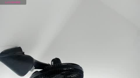 Vanessa online show from September 2025 02:45:01 AM