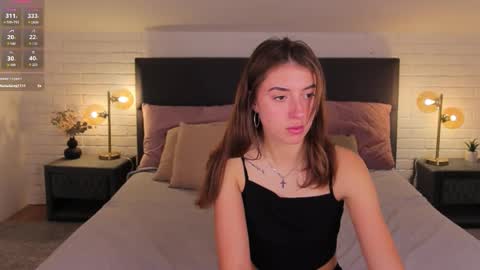 sweet__vikki online show from November 2025 08:30:02 PM