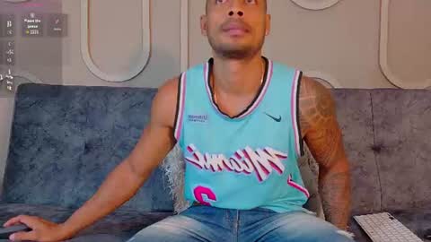 Snapshot of sweet_alessandro1 chatting on July 2026 01:18:01 PM alessandre online show from July 2026 01:18:01 PM