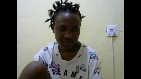 Silvia online show from October 2025 10:16:02 AM