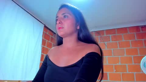 sweet and hot alaia online show from September 2025 03:43:02 AM