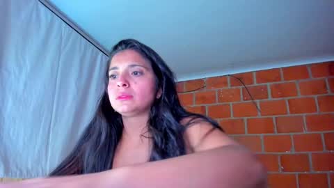 sweet and hot alaia online show from October 2025 05:49:02 AM
