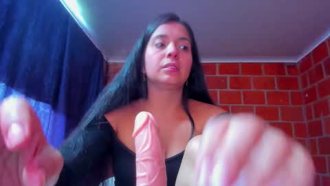 Snapshot of sweet_and_hot_alaia chatting on January 2026 02:32:01 PM sweet and hot alaia online show from January 2026 02:32:01 PM