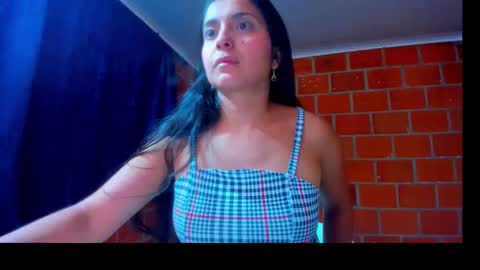 Snapshot of sweet_and_hot_alaia chatting on February 2026 07:19:01 AM sweet and hot alaia online show from February 2026 07:19:01 AM