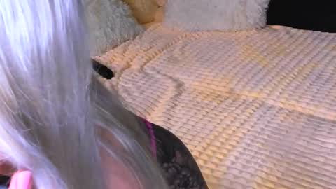 Alice online show from October 2025 03:45:02 PM