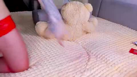 Snapshot of sweet_barbe chatting on June 2026 04:17:02 PM Alice online show from June 2026 04:17:02 PM