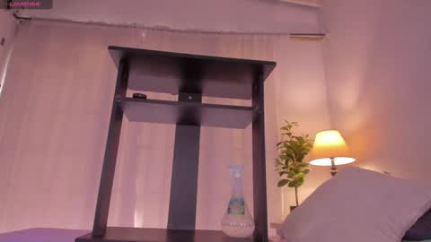 Chelsy  online show from February 2025 05:20:01 PM