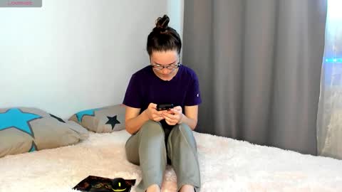 Christina online show from October 2025 09:21:02 AM