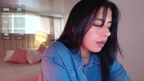 Camila online show from April 2026 08:59:02 PM
