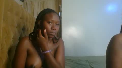 Camila online show from October 2025 09:50:02 AM