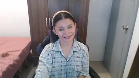 sweet_cassyxx online show from February 2026 12:48:02 PM