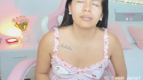 sweet_dania_ online show from October 2025 08:54:02 AM