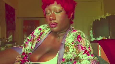 SweetDahlia online show from September 2025 06:35:01 PM