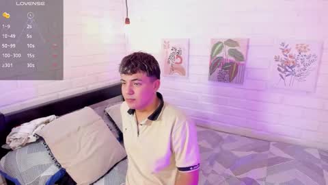 Sweet Dust online show from November 2025 01:01:01 PM