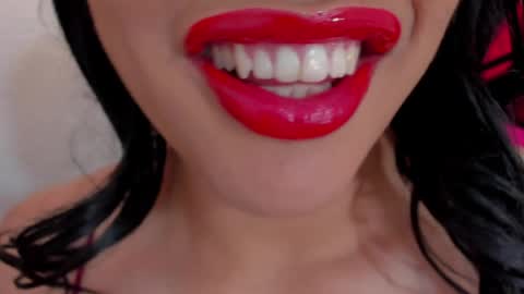 Snapshot of sweet_eliizabeth chatting on May 2026 01:32:02 PM sweet_eliizabeth online show from May 2026 01:32:02 PM