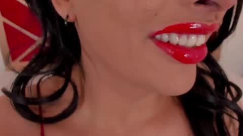Snapshot of sweet_eliizabeth chatting on May 2026 01:52:01 PM sweet_eliizabeth online show from May 2026 01:52:01 PM