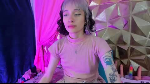  emmili  online show from January 2025 12:19:02 PM