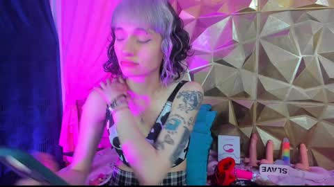  emmili  online show from January 2025 12:09:02 PM