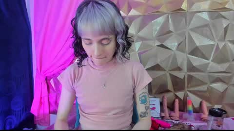  emmili  online show from January 2025 12:16:01 PM