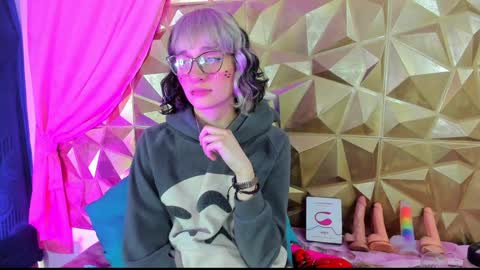  emmili  online show from January 2025 03:18:01 PM