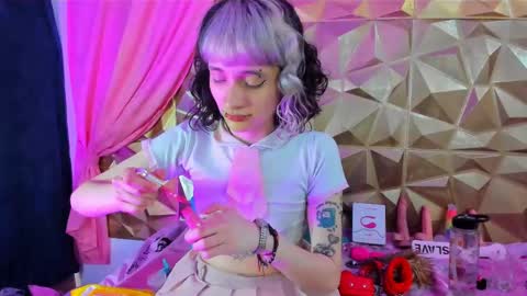  emmili  online show from February 2025 12:27:01 PM