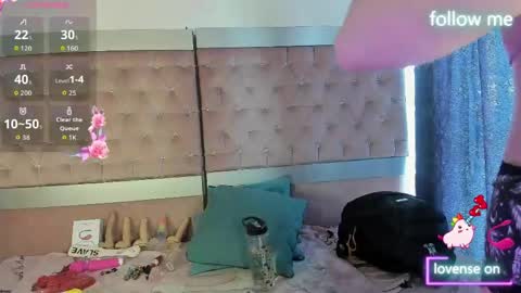 Snapshot of sweet_emmili chatting on June 2026 12:40:02 PM emmili online show from June 2026 12:40:02 PM