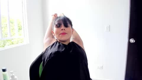 Hanna online show from December 2025 03:09:02 PM