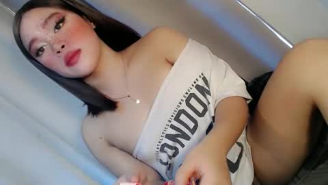 Snapshot of sweet_honeylove chatting on June 2026 02:03:01 AM Anisha online show from June 2026 02:03:01 AM