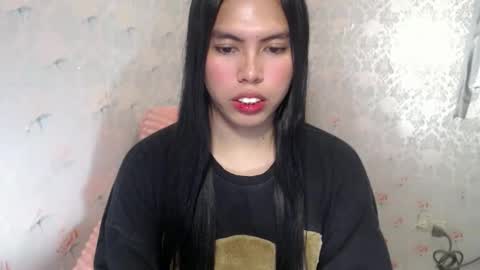 Snapshot of sweet_kyline69 chatting on October 2025 05:03:02 PM sweet_kyline69 online show from October 2025 05:03:02 PM